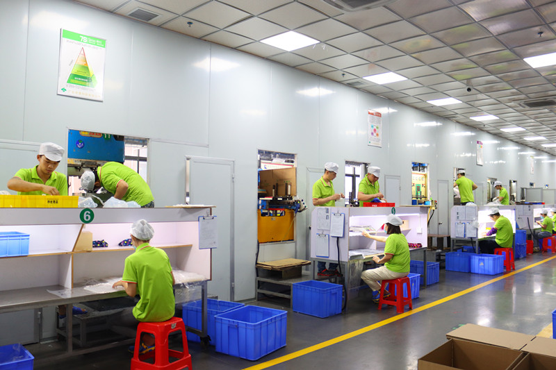 硫化成（chéng）型車間