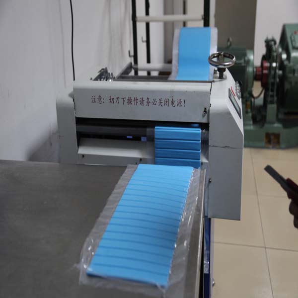 深圳搪膠批發市場（chǎng）在哪裏