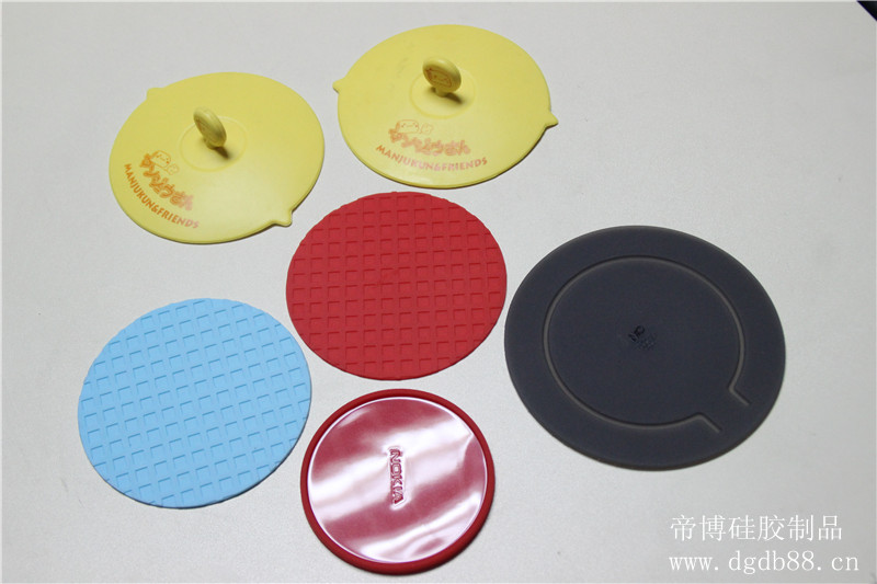 矽膠墊與橡膠(jiāo)墊的區別(bié).jpg