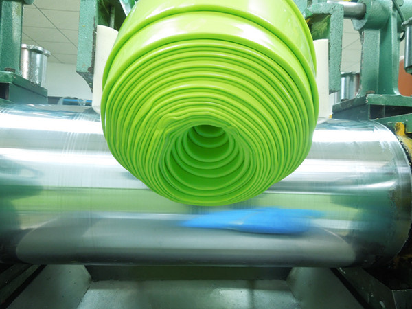 原材料（liào）混煉_副本 (2).jpg